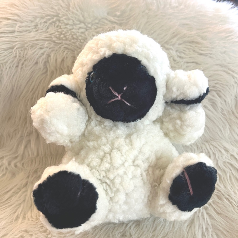 Vintage Walmart Stores Inc Sheep Plush Blue Eyes Black Face Sherpa Lamb 2039